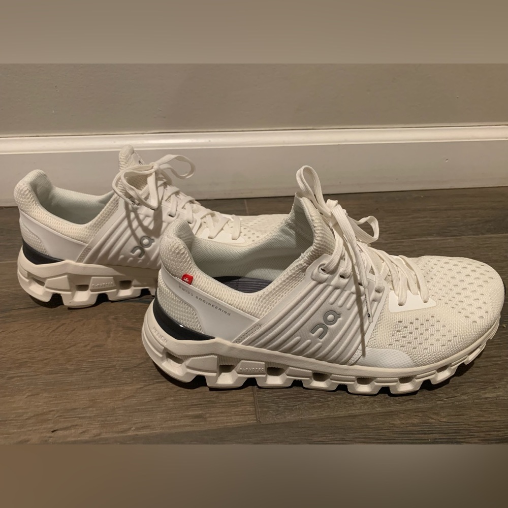 All White Women’s Cloudswift Running Shoe Size 7